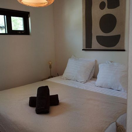 Vila Modern Tiny House Op Rustig Watersportpark Elahuizen Exteriér fotografie