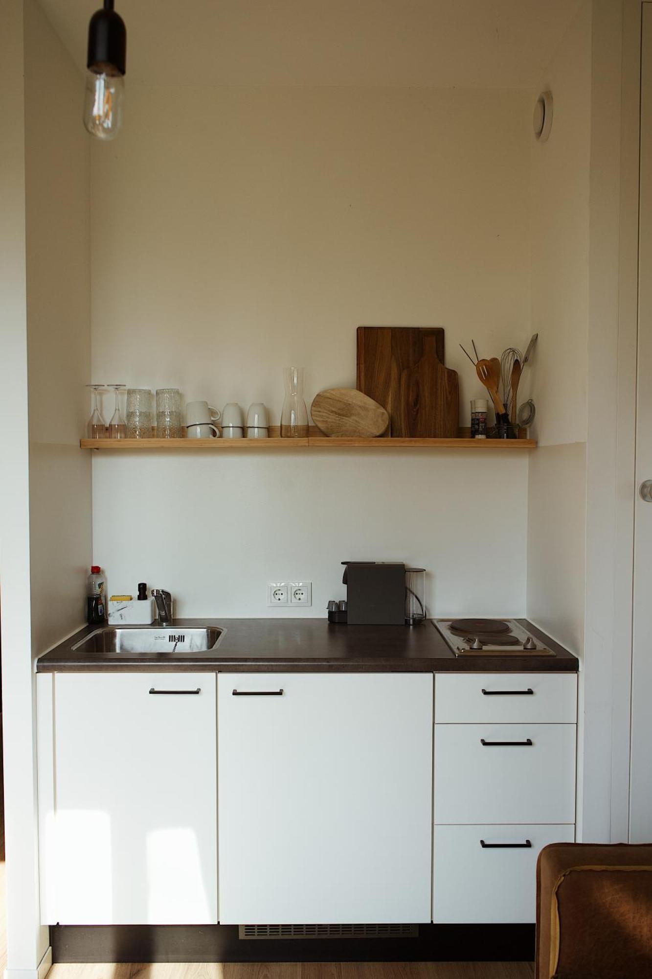 Vila Modern Tiny House Op Rustig Watersportpark Elahuizen Exteriér fotografie
